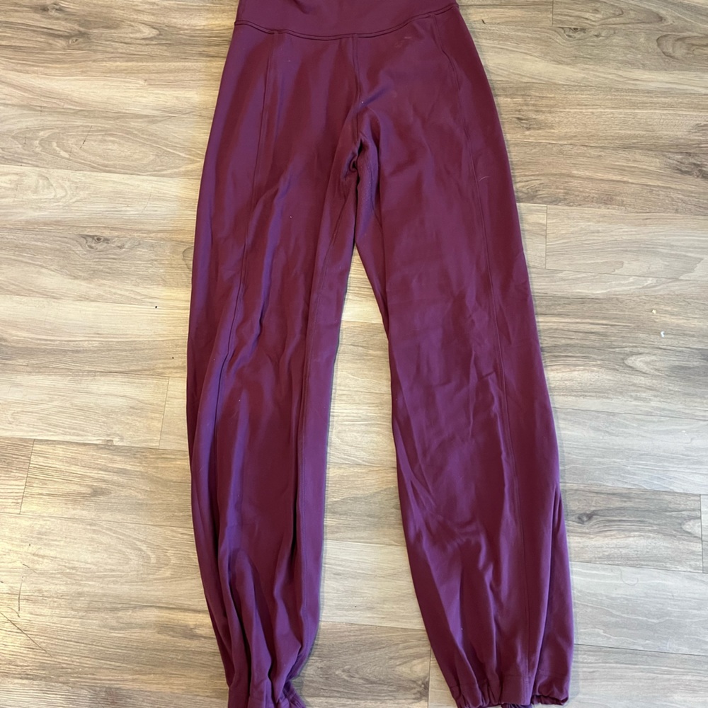 Lululemon lounge pants, size 6